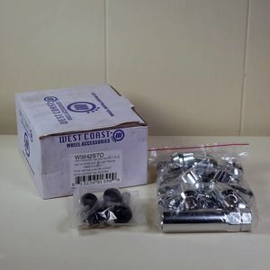 West Coast Wheel Accessories W5642STO 24 Piece 14x2.0 Spline Lug Nuts + Lock NOS
